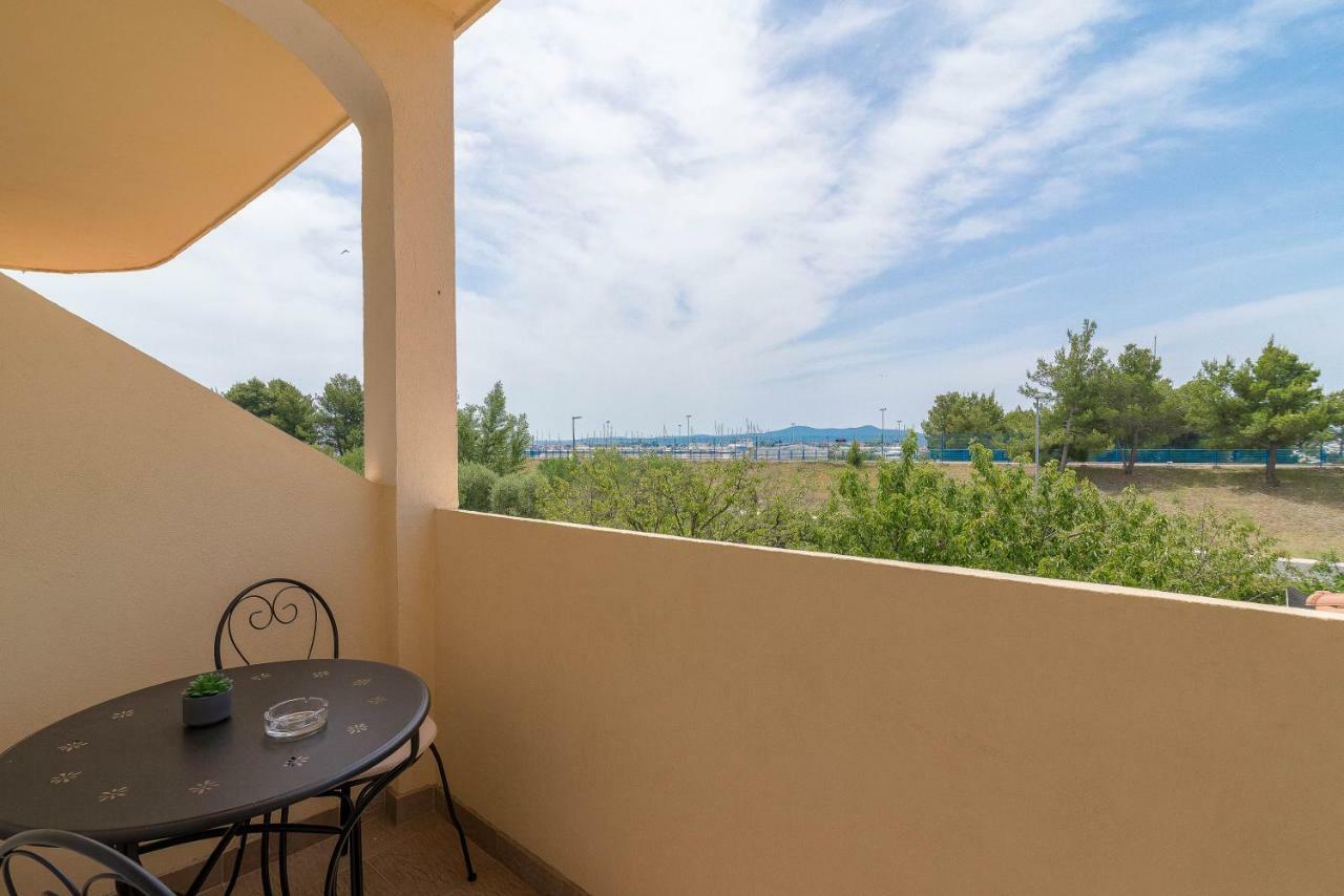 Apartman Lea Сукошан Экстерьер фото